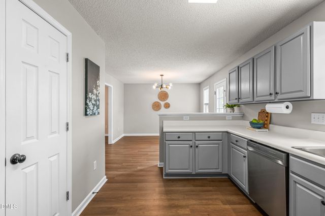 1429 E Stone Arch Drive, Fuquay Varina, NC 27526