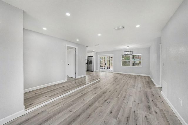 6802 CHIPPENDALE COURT, Tampa, FL 33634