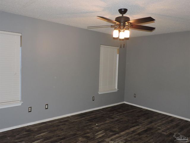 4732 Northpointe Ct, Pensacola, FL 32514