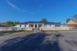 2115 Stallion Rd, Cantonment, FL 32533