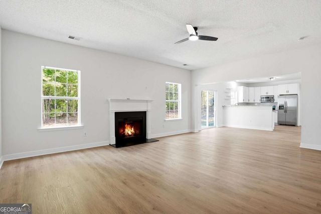 6415 Grey Fox Way, Riverdale, GA 30296