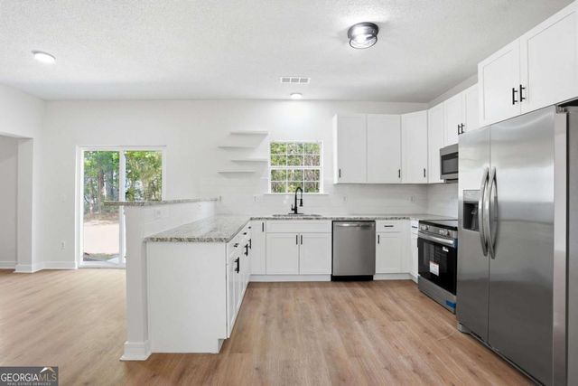 6415 Grey Fox Way, Riverdale, GA 30296