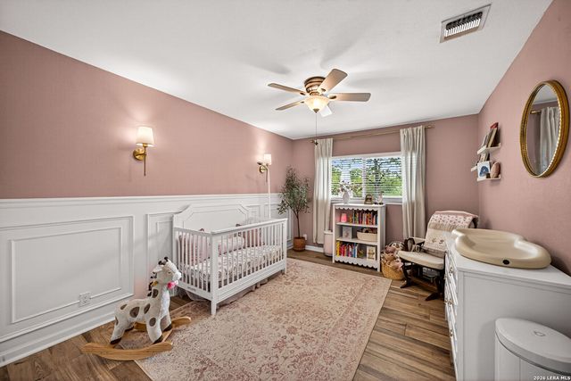 8720 Thatch, San Antonio, TX 78240