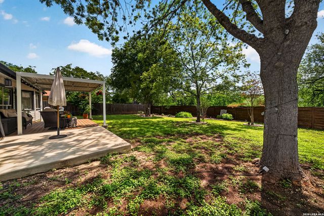 8720 Thatch, San Antonio, TX 78240