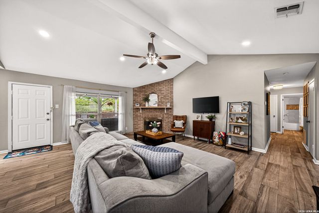 8720 Thatch, San Antonio, TX 78240
