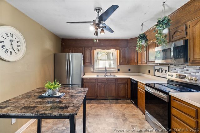 1857 Ashton Road, Fayetteville, NC 28304