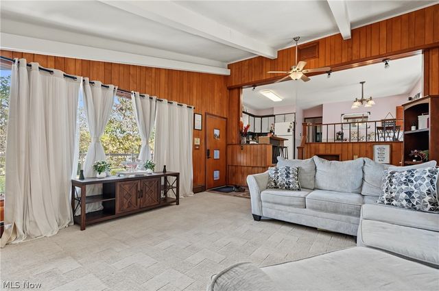 819 Sunset View Boulevard, Tallmadge, OH 44278