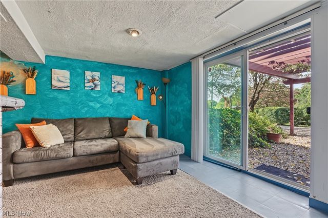 819 Sunset View Boulevard, Tallmadge, OH 44278