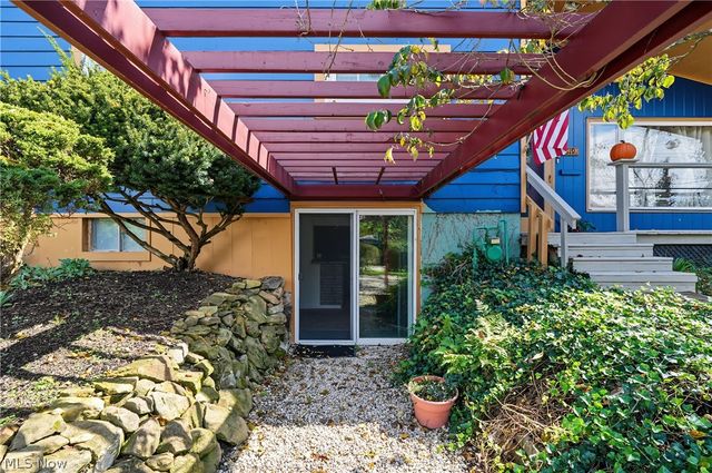 819 Sunset View Boulevard, Tallmadge, OH 44278