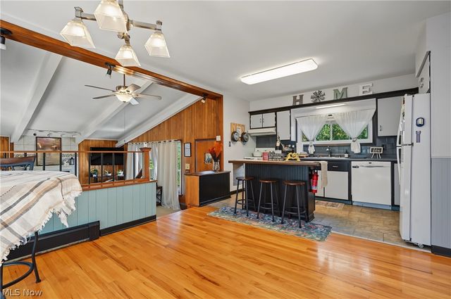 819 Sunset View Boulevard, Tallmadge, OH 44278