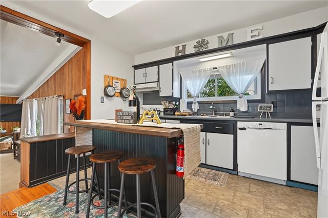 819 Sunset View Boulevard, Tallmadge, OH 44278