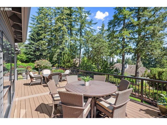 1607 ARRAN Ct, West Linn, OR 97068