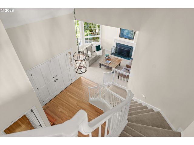 1607 ARRAN Ct, West Linn, OR 97068