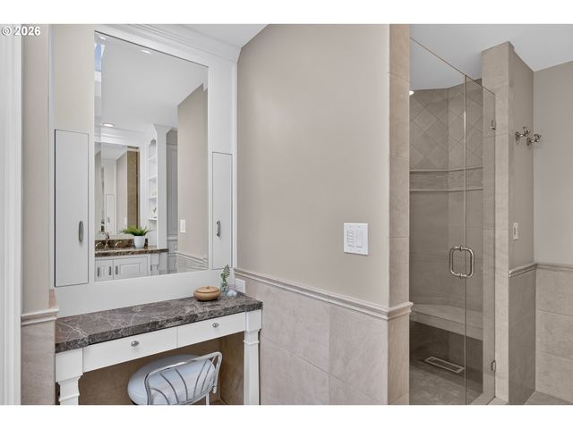 1607 ARRAN Ct, West Linn, OR 97068