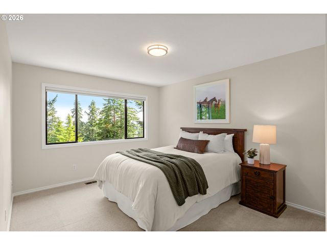 1607 ARRAN Ct, West Linn, OR 97068