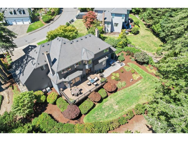 1607 ARRAN Ct, West Linn, OR 97068