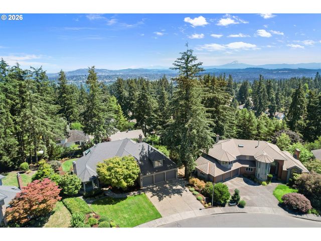 1607 ARRAN Ct, West Linn, OR 97068