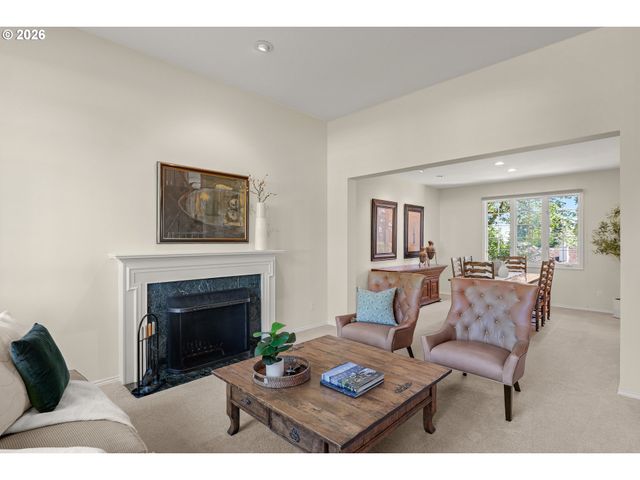 1607 ARRAN Ct, West Linn, OR 97068