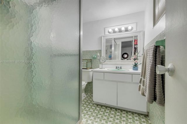 11685 Canal Dr 110, North Miami, FL 33181