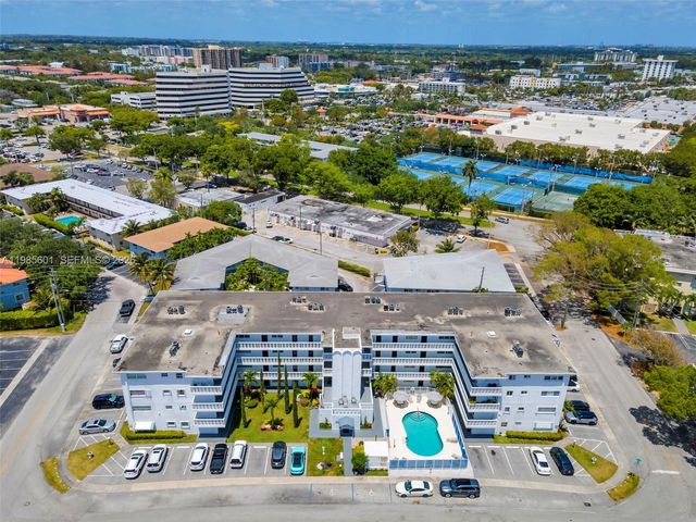 11685 Canal Dr 110, North Miami, FL 33181