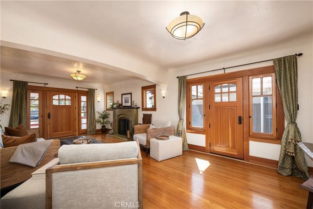 321 Drake Avenue, Fullerton, CA 92832