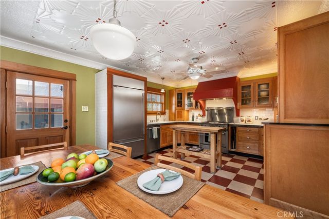 321 Drake Avenue, Fullerton, CA 92832