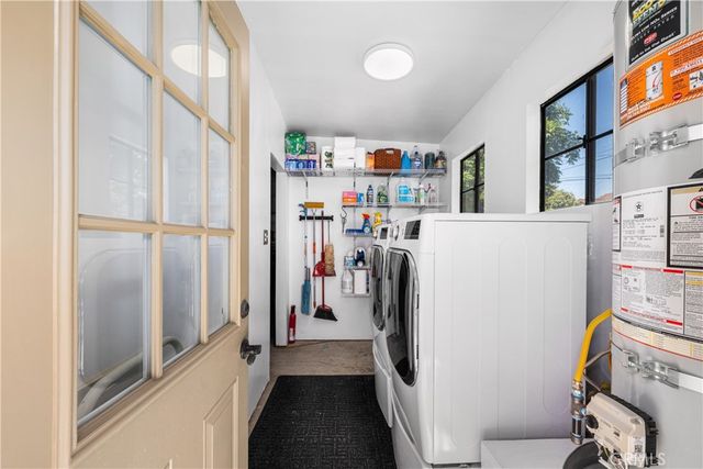 321 Drake Avenue, Fullerton, CA 92832