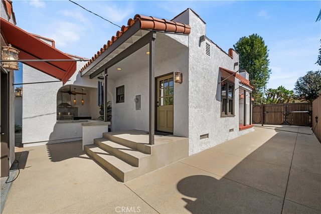 321 Drake Avenue, Fullerton, CA 92832