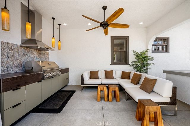 321 Drake Avenue, Fullerton, CA 92832