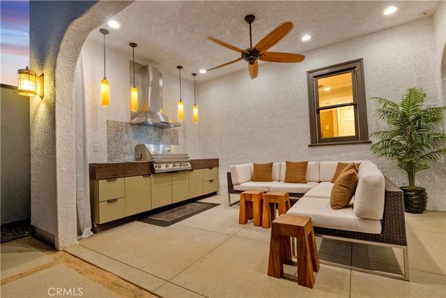 321 Drake Avenue, Fullerton, CA 92832