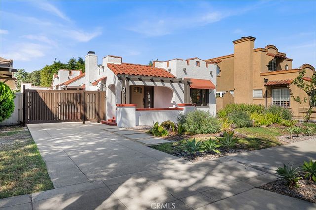 321 Drake Avenue, Fullerton, CA 92832