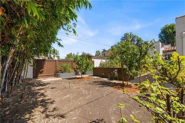 321 Drake Avenue, Fullerton, CA 92832