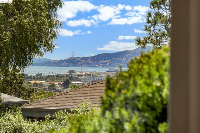 628 Kern St, Richmond, CA 94805