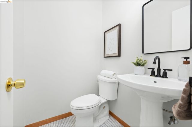 628 Kern St, Richmond, CA 94805