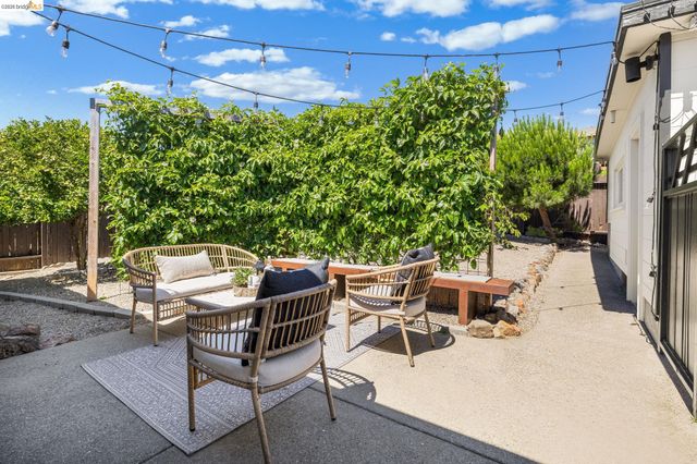628 Kern St, Richmond, CA 94805