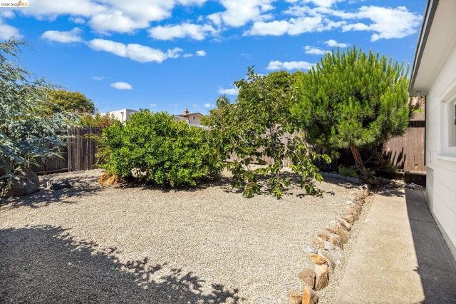 628 Kern St, Richmond, CA 94805