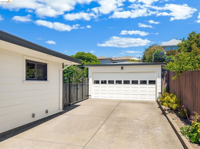 628 Kern St, Richmond, CA 94805