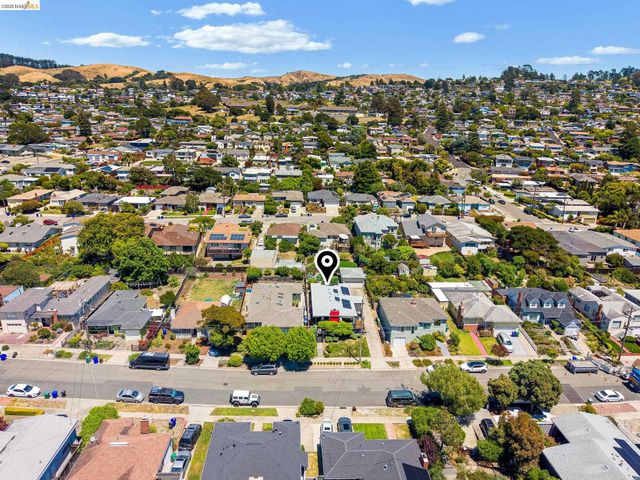 628 Kern St, Richmond, CA 94805