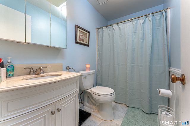 26 Greenview Lane 26, Milford, CT 06461
