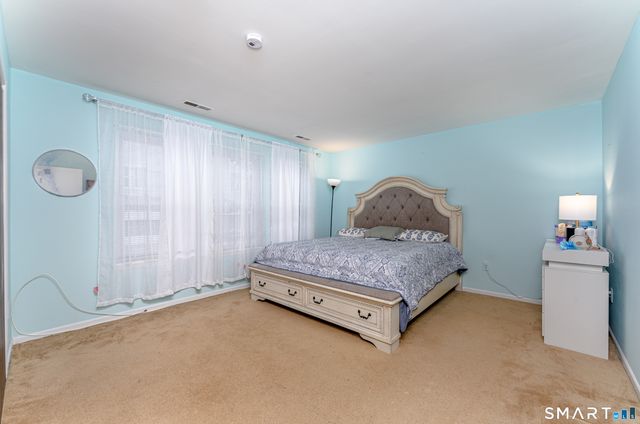 26 Greenview Lane 26, Milford, CT 06461