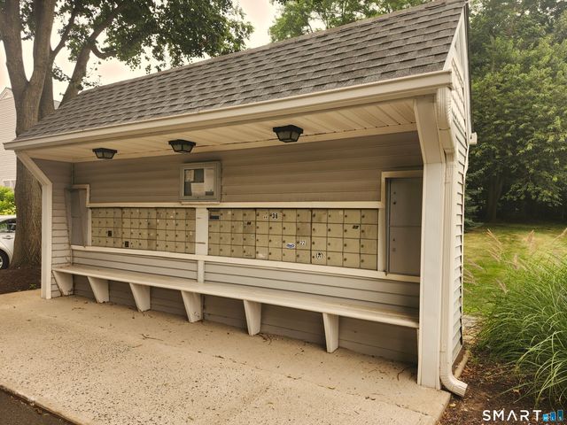 26 Greenview Lane 26, Milford, CT 06461
