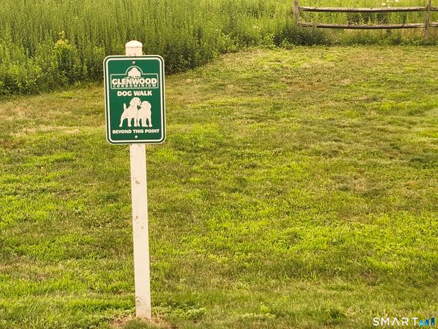 26 Greenview Lane 26, Milford, CT 06461