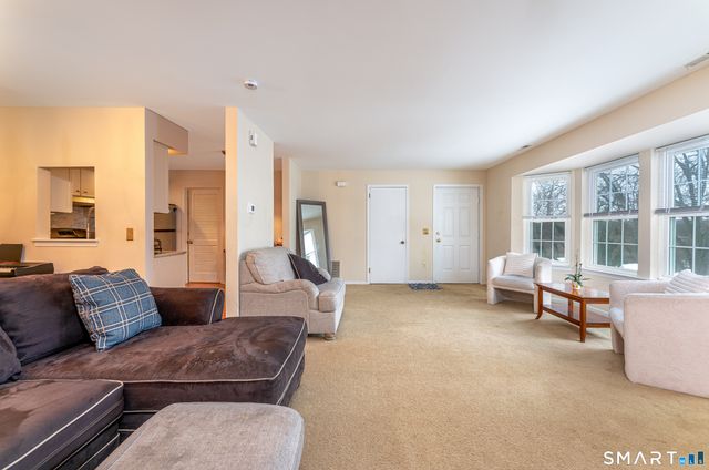 26 Greenview Lane 26, Milford, CT 06461