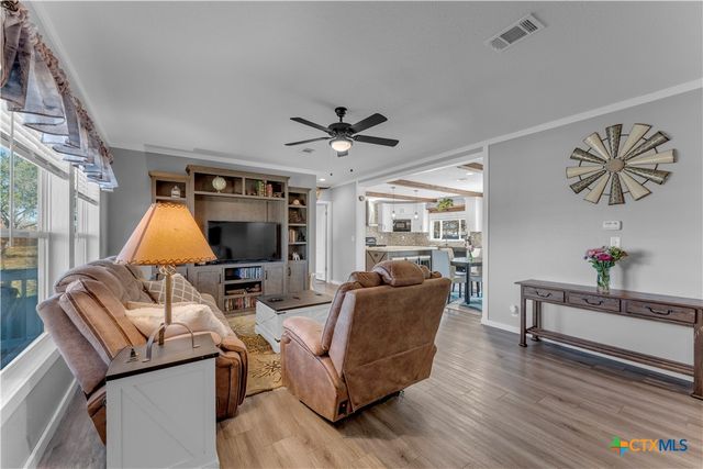 1107 Seneca Drive, Burnet, TX 78611