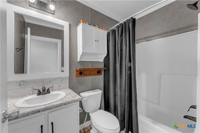 1107 Seneca Drive, Burnet, TX 78611