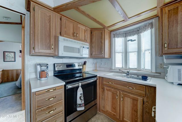 111 S GREENFIELD Road 822, Mesa, AZ 85206