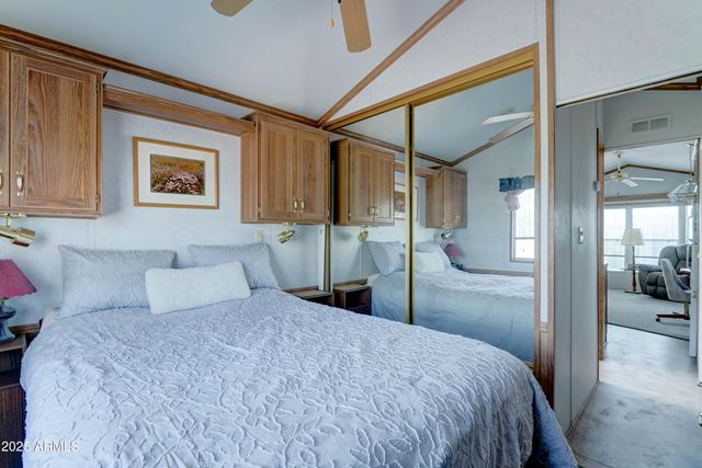 111 S GREENFIELD Road 822, Mesa, AZ 85206