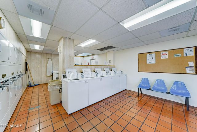 111 S GREENFIELD Road 822, Mesa, AZ 85206