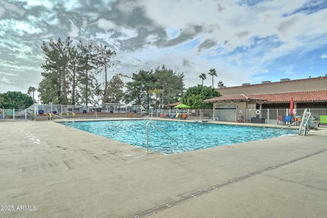 111 S GREENFIELD Road 822, Mesa, AZ 85206