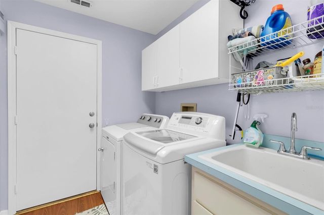 8303 CORAL CREEK LOOP, Hudson, FL 34667